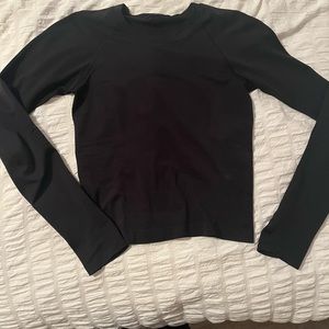 Lululemon long sleeve swiftly tech